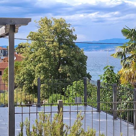 Apartments Biba Малинска Екстериор снимка