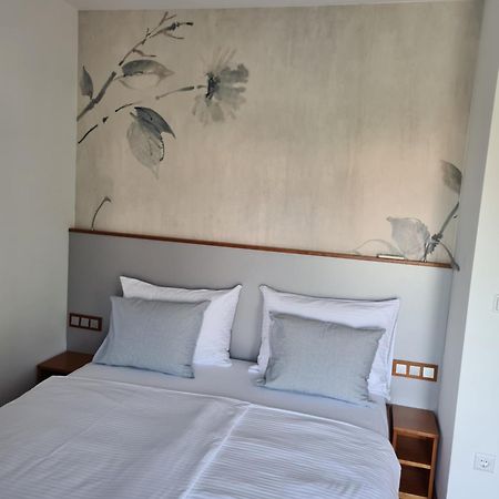 Apartments Biba Малинска Екстериор снимка