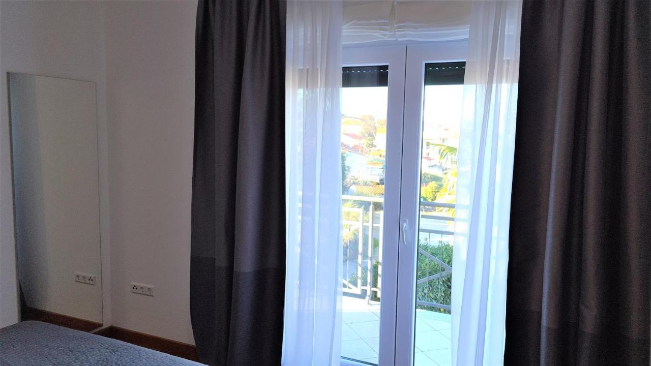 Apartments Biba Малинска Екстериор снимка