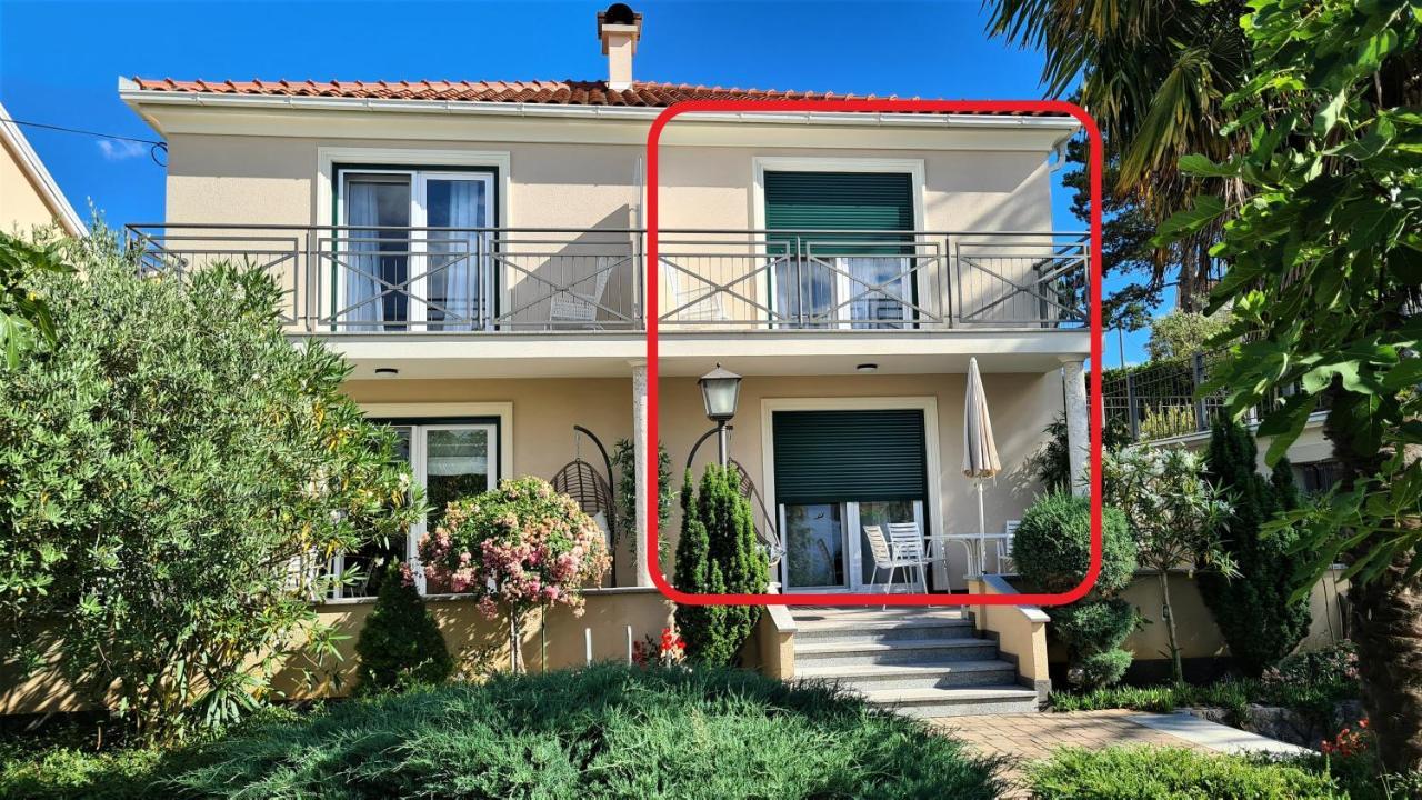 Apartments Biba Малинска Стая снимка