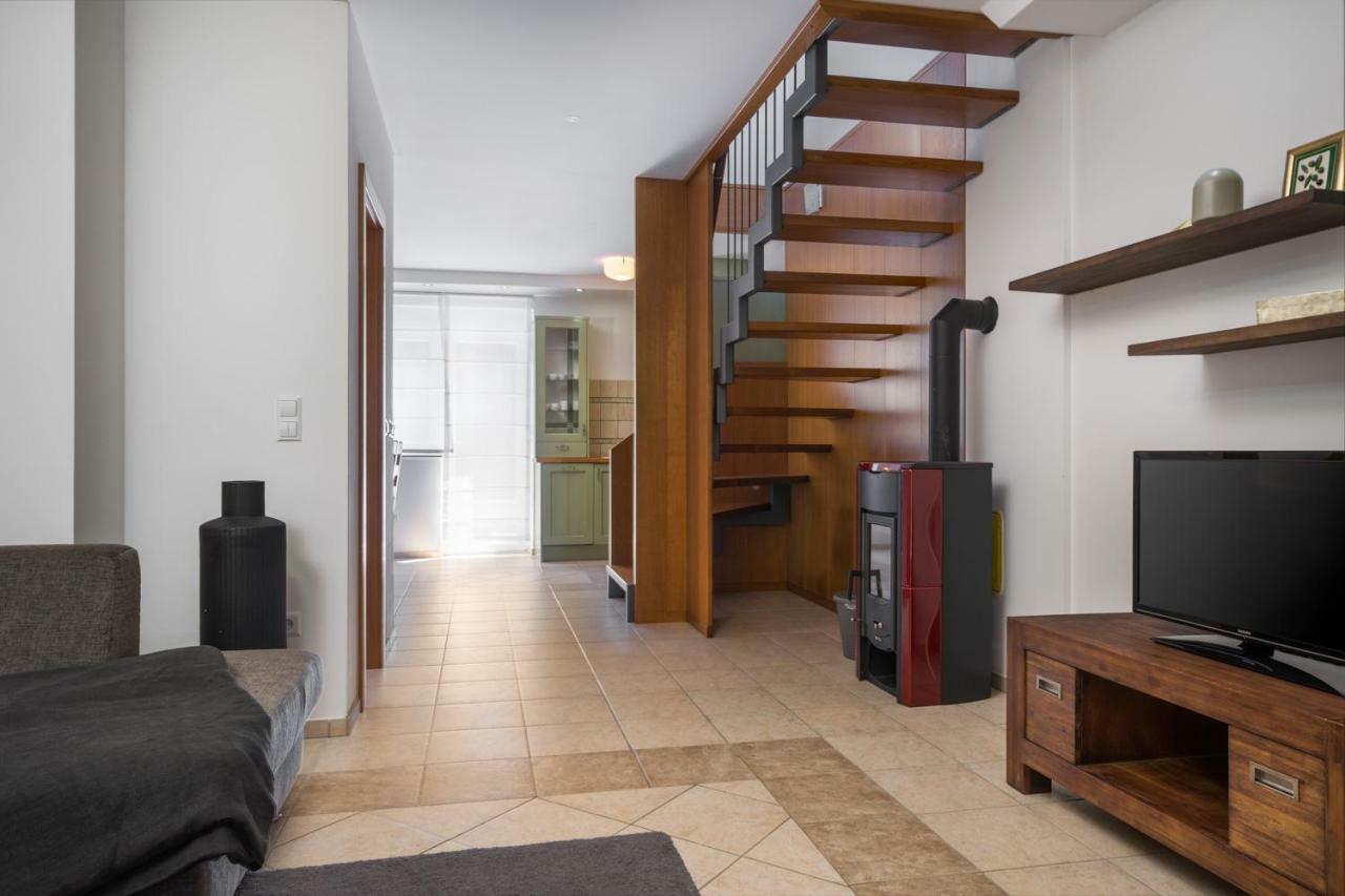 Apartments Biba Малинска Екстериор снимка